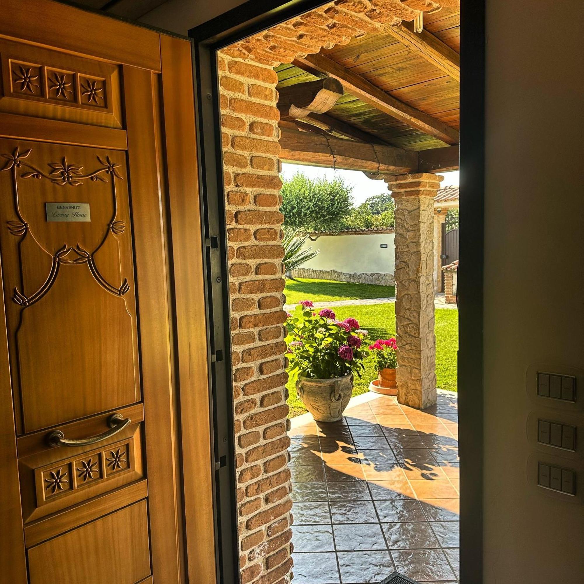Gold House Luxury Anzio Villa Eksteriør bilde