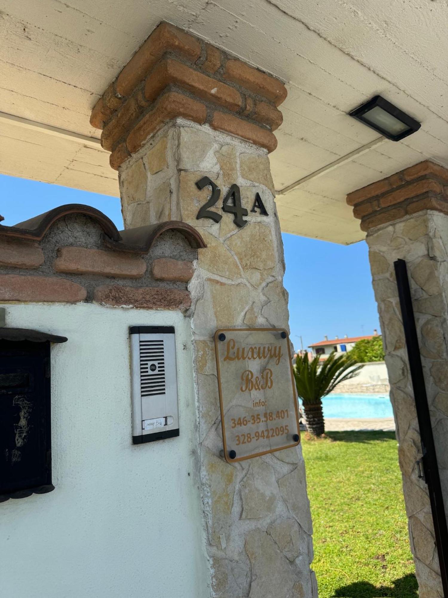 Gold House Luxury Anzio Villa Eksteriør bilde
