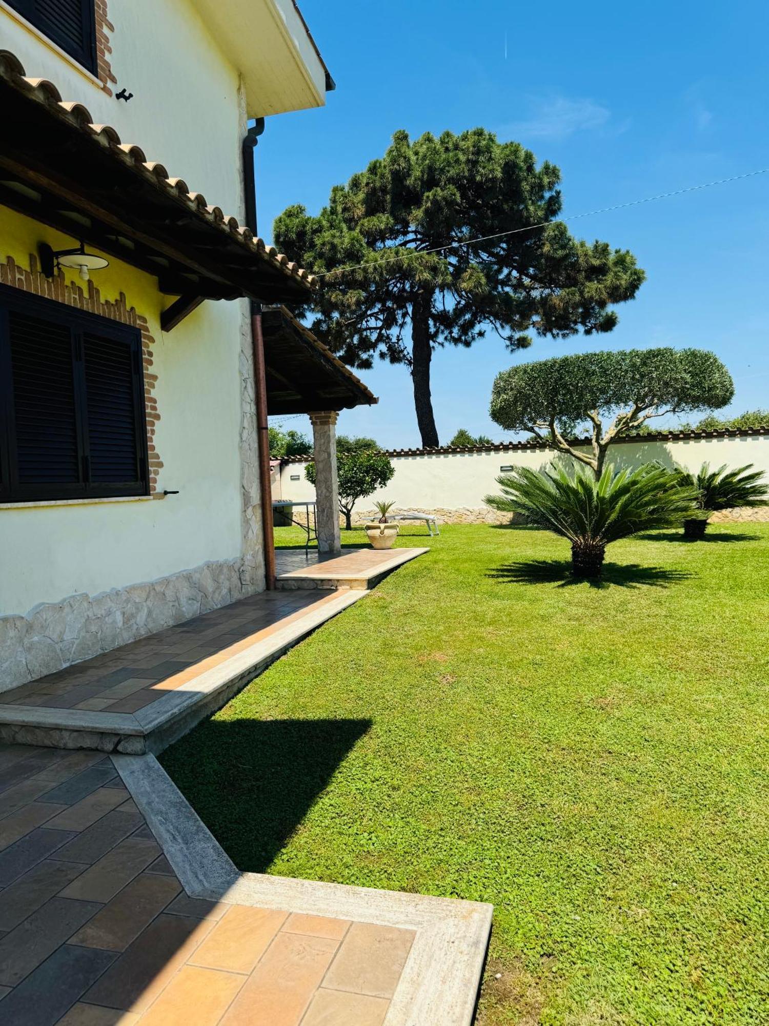 Gold House Luxury Anzio Villa Eksteriør bilde