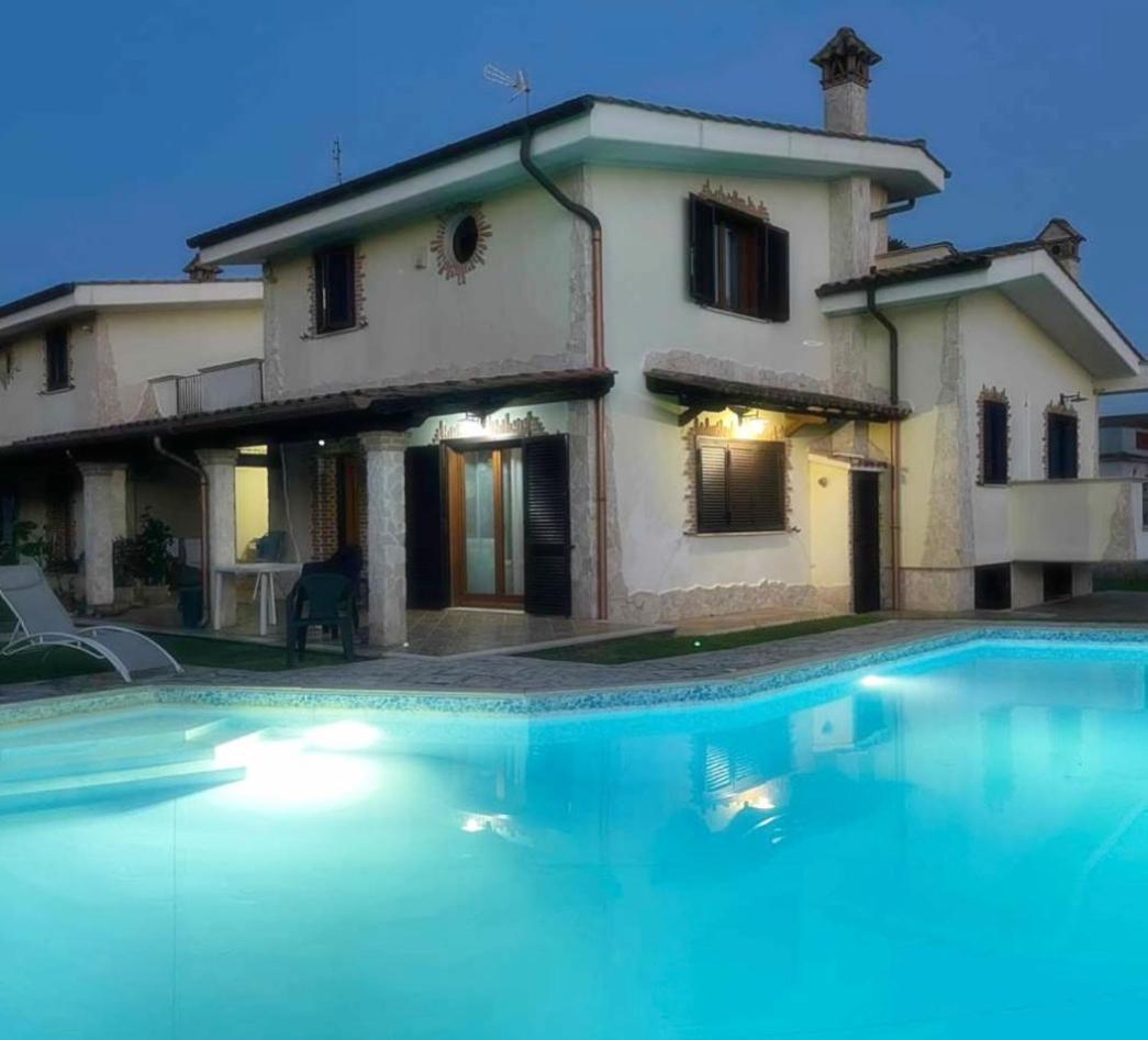 Gold House Luxury Anzio Villa Eksteriør bilde