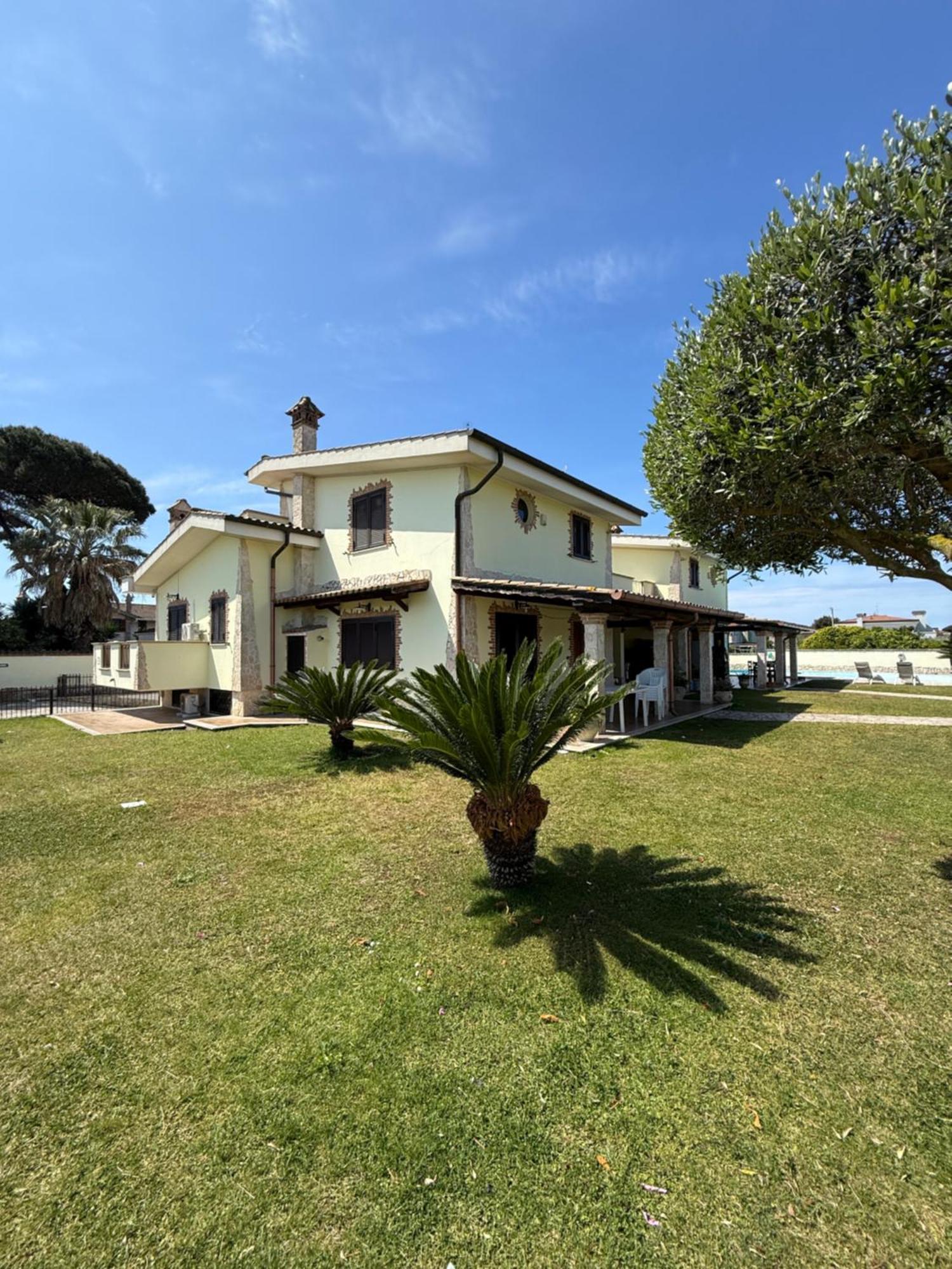 Gold House Luxury Anzio Villa Eksteriør bilde